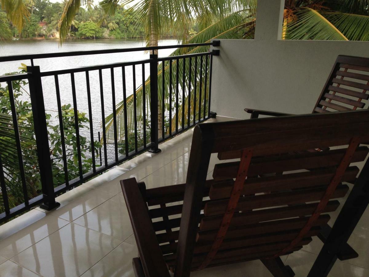 Lake Life Villa Ambalangoda  Exterior photo